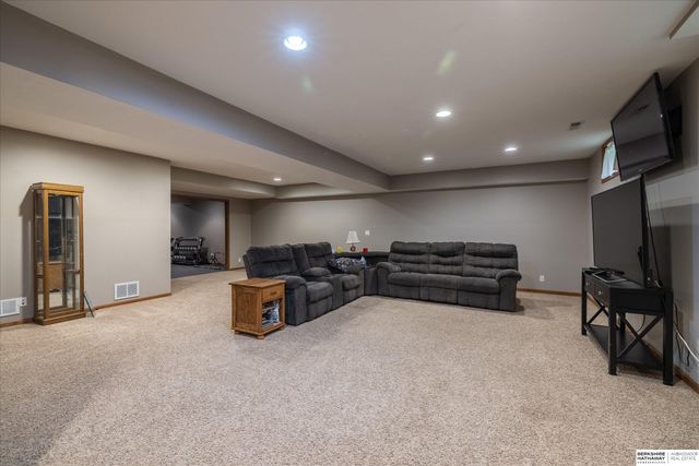 13211 S 35th Avenue, Bellevue, NE 68123
