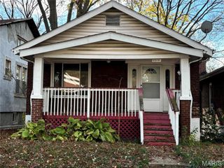 6514 Julian Avenue, St Louis, MO 63133