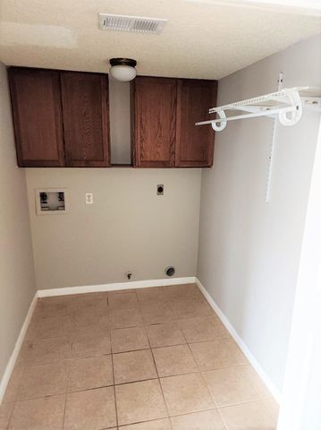 2402 Chestnut Mills Road, Houston, TX 77067