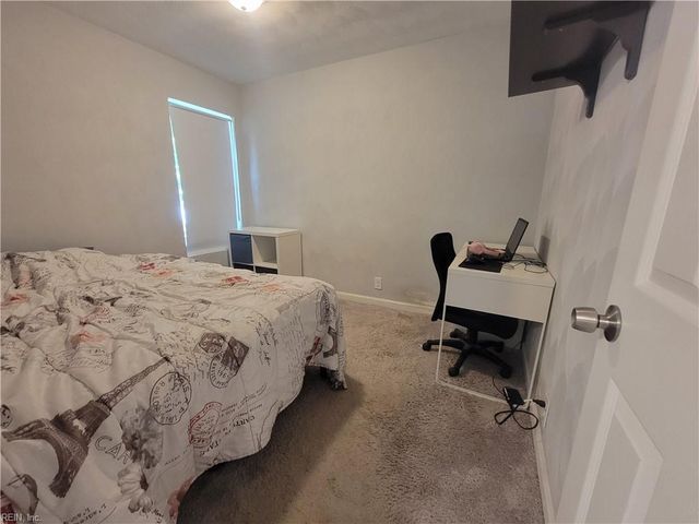 8202 McCloy RD, Norfolk, VA 23505