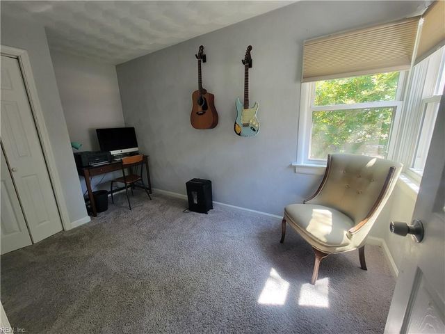 8202 McCloy RD, Norfolk, VA 23505
