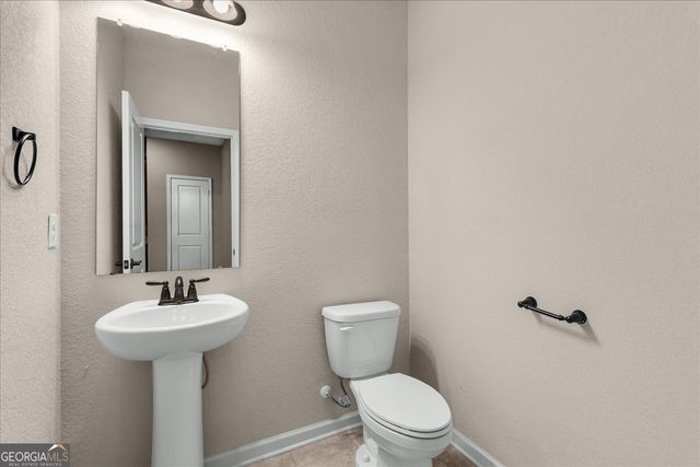 192 Al Jennah Boulevard, Locust Grove, GA 30248