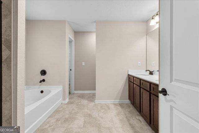 192 Al Jennah Boulevard, Locust Grove, GA 30248