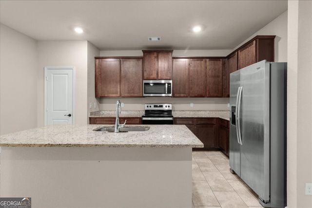 192 Al Jennah Boulevard, Locust Grove, GA 30248