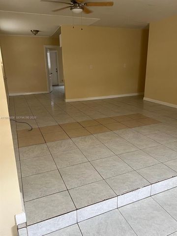 1020 W 2nd St, Riviera Beach, FL 33404