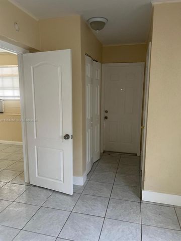 1020 W 2nd St, Riviera Beach, FL 33404