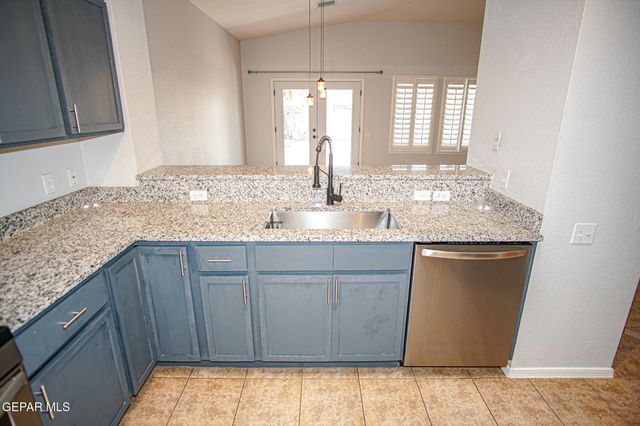 5902 REDSTONE MESA Court, El Paso, TX 79934