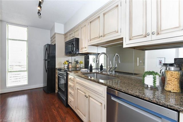 1101 N Elm Street 1406 & 1408, Greensboro, NC 27401