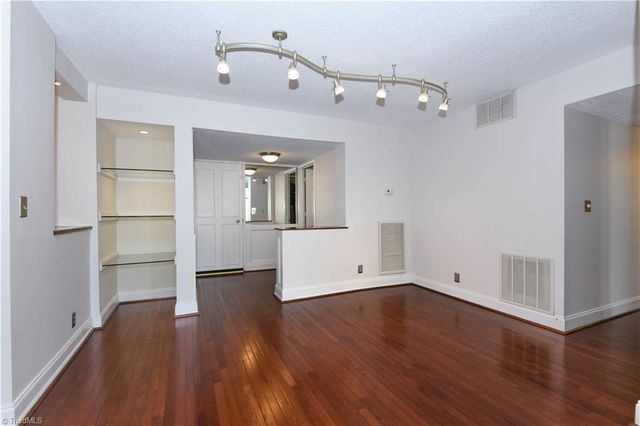 1101 N Elm Street 1406 & 1408, Greensboro, NC 27401
