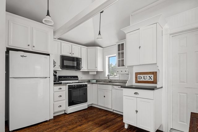 36 Ocean Rd N, Duxbury, MA 02332