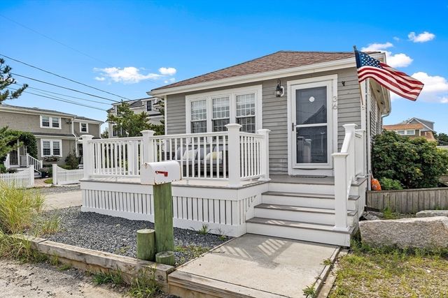 36 Ocean Rd N, Duxbury, MA 02332