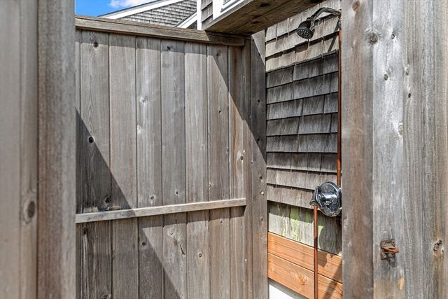 36 Ocean Rd N, Duxbury, MA 02332