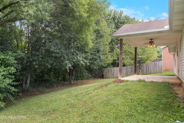 1813 Tillery Square Lane, Knoxville, TN 37912