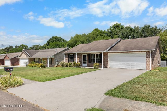 1813 Tillery Square Lane, Knoxville, TN 37912