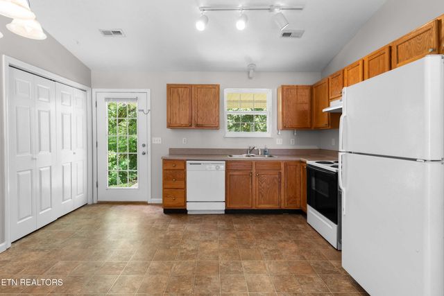 1813 Tillery Square Lane, Knoxville, TN 37912