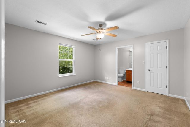 1813 Tillery Square Lane, Knoxville, TN 37912