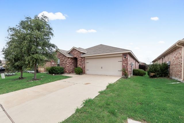 2334 Julia Lane, Forney, TX 75126