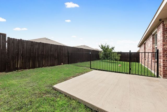 2334 Julia Lane, Forney, TX 75126