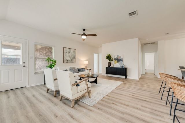 2334 Julia Lane, Forney, TX 75126