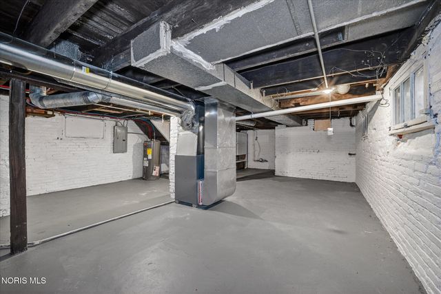 358 Spring Grove Avenue, Toledo, OH 43605