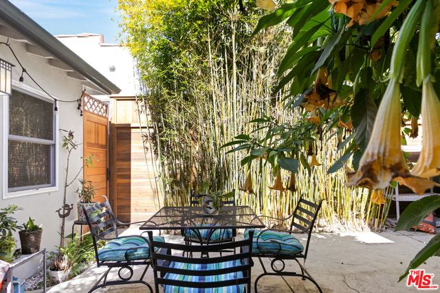 1453 Centinela Avenue, Santa Monica, CA 90404