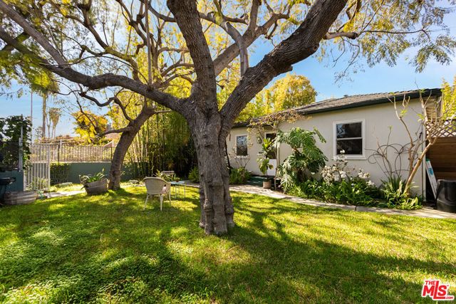 1453 Centinela Avenue, Santa Monica, CA 90404