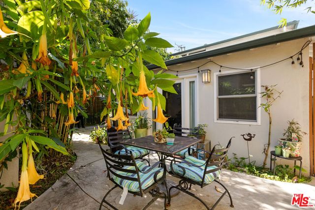 1453 Centinela Avenue, Santa Monica, CA 90404