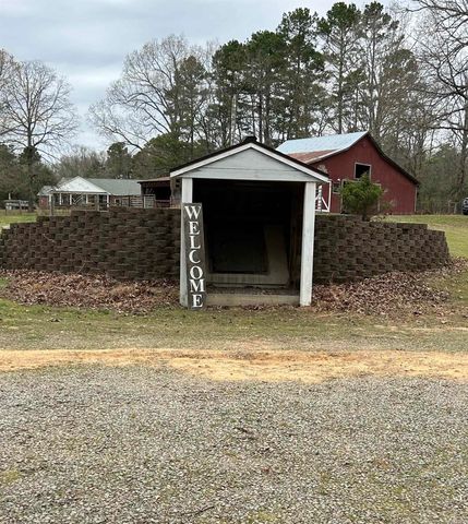 929 McJester Road, Pangburn, AR 72543