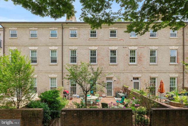 1317 4TH ST SW, Washington, DC 20024