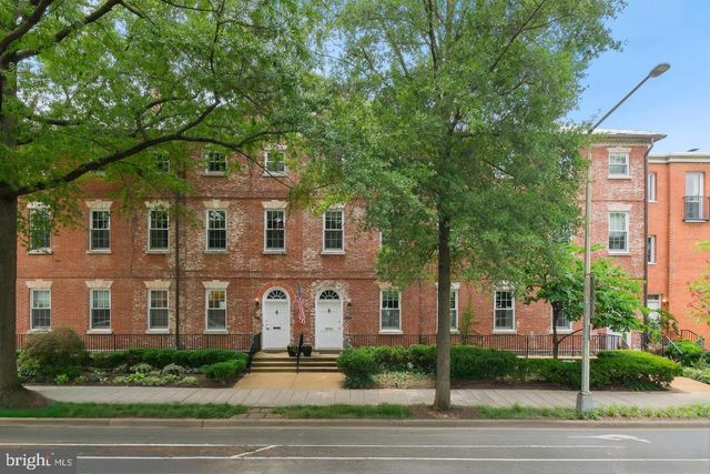 1317 4TH ST SW, Washington, DC 20024