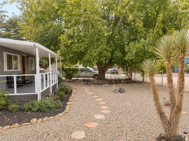 171 W 330 N, La Verkin, UT 84745