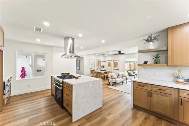 2218 Lewis, Santa Ana, CA 92706