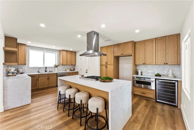 2218 Lewis, Santa Ana, CA 92706