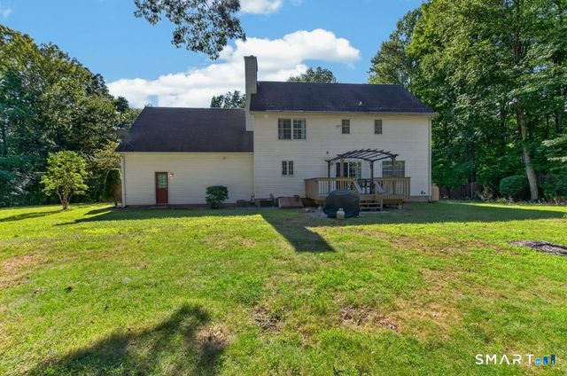 28 Tanglewood Drive, Preston, CT 06365