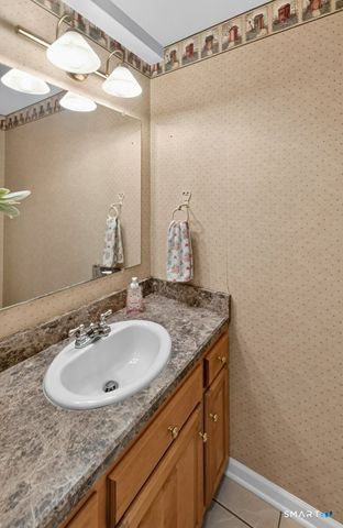 28 Tanglewood Drive, Preston, CT 06365