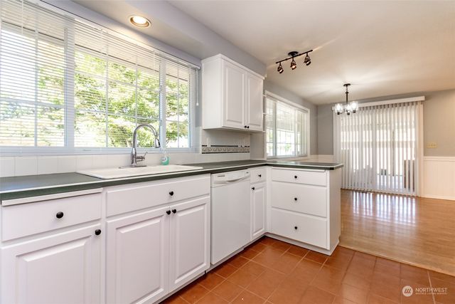 17407 36th Avenue E, Tacoma, WA 98446