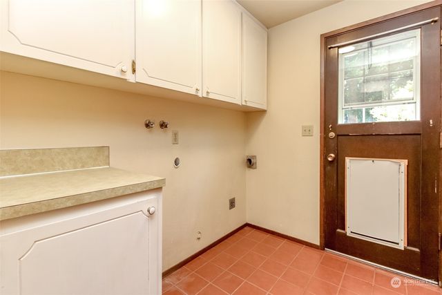 17407 36th Avenue E, Tacoma, WA 98446