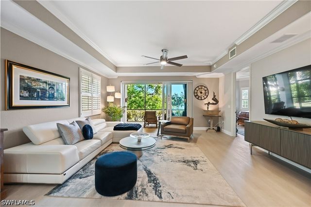 7876 Hawthorne Dr 1201, Naples, FL 34113
