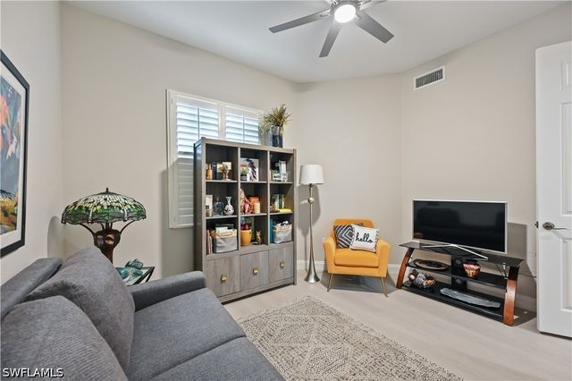 7876 Hawthorne Dr 1201, Naples, FL 34113