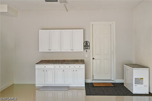 7876 Hawthorne Dr 1201, Naples, FL 34113