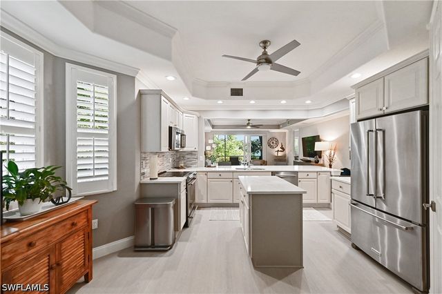 7876 Hawthorne Dr 1201, Naples, FL 34113