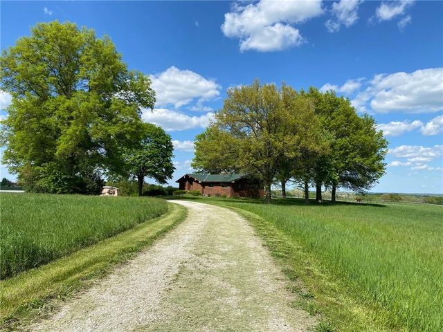 16421 Plattsburg Road, Kearney, MO 64060