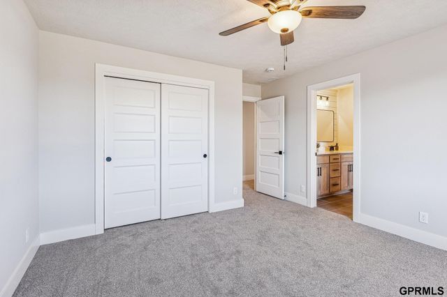 3510 S 218th Avenue, Elkhorn, NE 68022