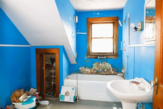 14 Upper Newton Street, St. Albans City, VT 05478