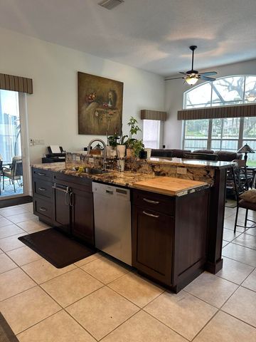 5260 Indianwood Village Lane, Lake Worth, FL 33463