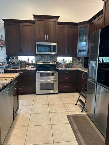 5260 Indianwood Village Lane, Lake Worth, FL 33463