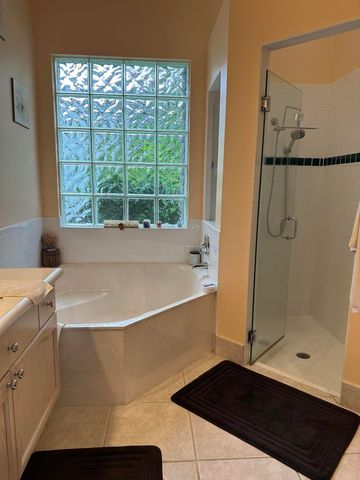 5260 Indianwood Village Lane, Lake Worth, FL 33463