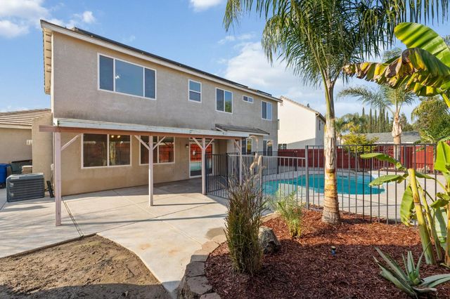 923 Ryan Avenue, Clovis, CA 93611