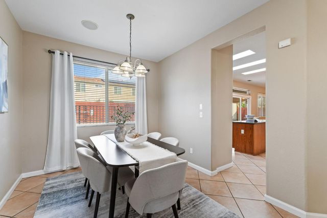 923 Ryan Avenue, Clovis, CA 93611