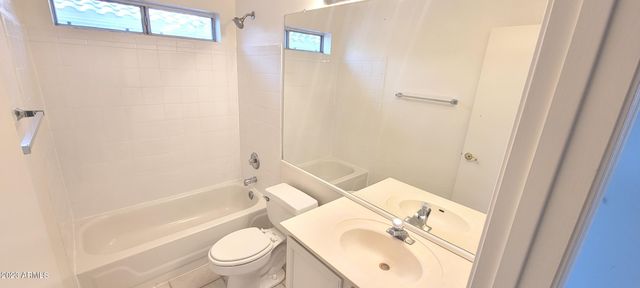 1202 N BOGLE Avenue, Chandler, AZ 85225